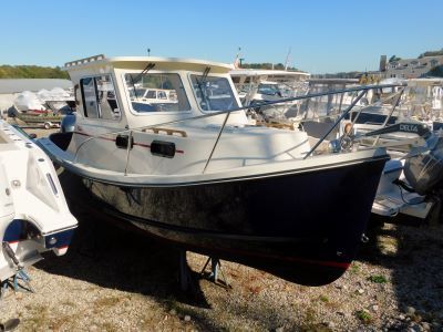 Eastern Islander 248